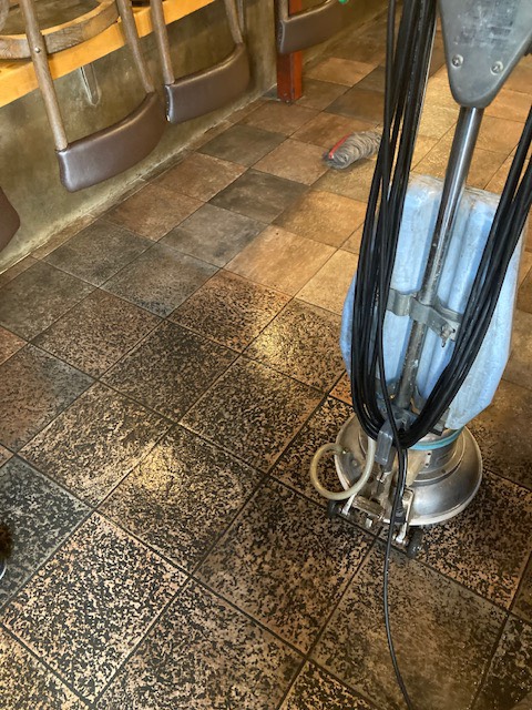 居酒屋床クリーニング